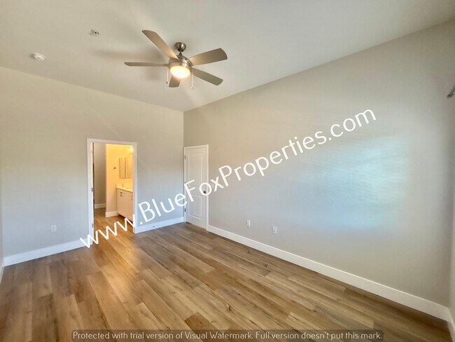 Building Photo - 2036 E River Rd