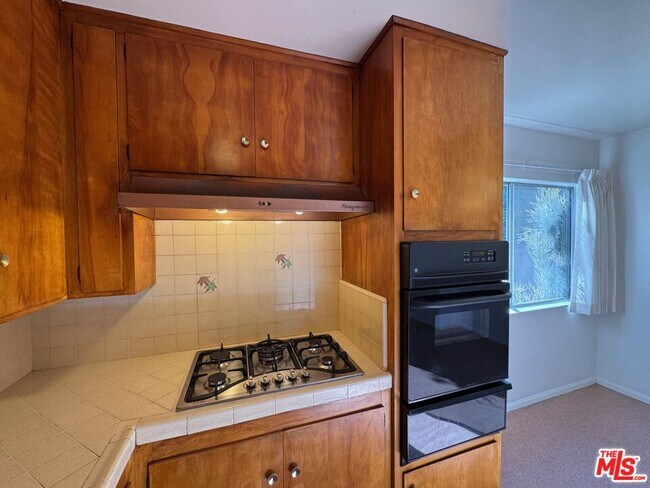 Building Photo - 4168 Brunswick Ave
