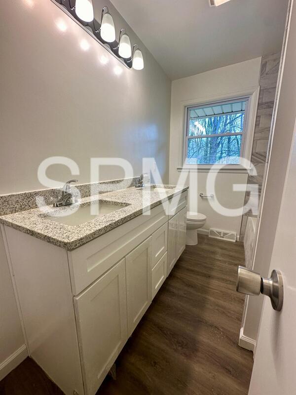 Building Photo - 612 Landfair Dr