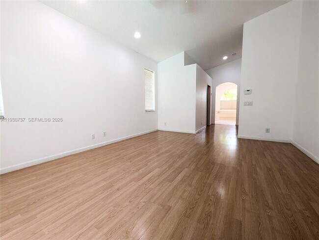 Building Photo - 3937 Nighthawk Dr