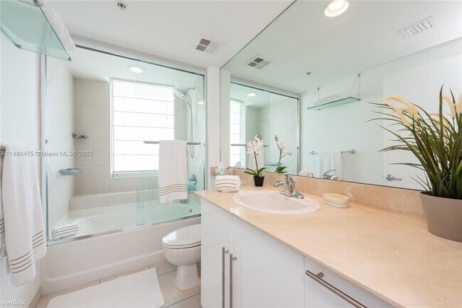 Building Photo - 3 br, 2 bath House - 335 S Biscayne Blvd A...