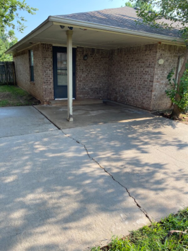 Building Photo - 7505 Cecilia Pl
