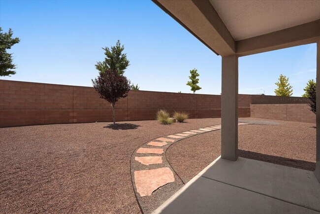 Building Photo - 3205 Tazanita Lp SE