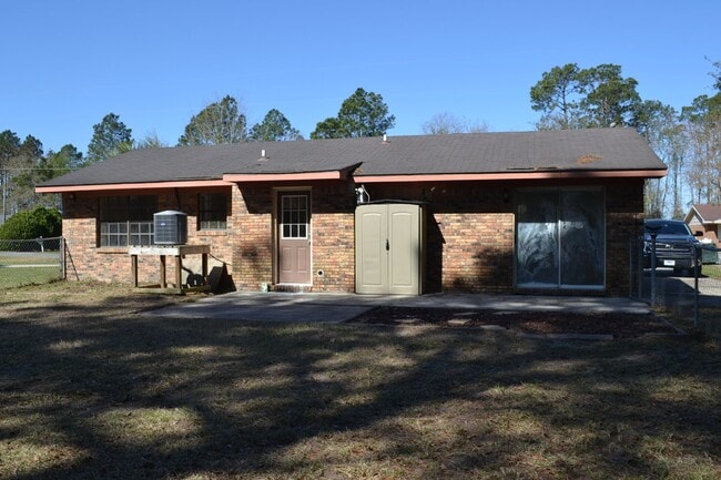 Building Photo - House for Rent