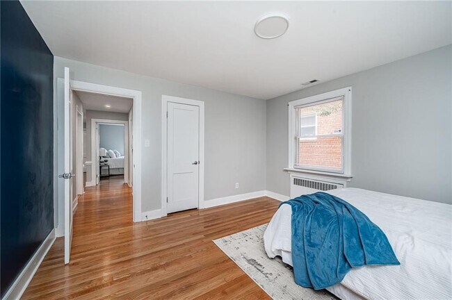 Building Photo - 4106 Grove Ave