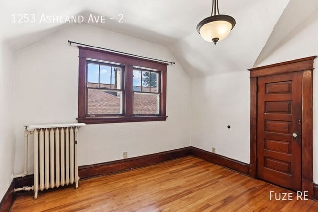 Building Photo - 1253 Ashland Ave