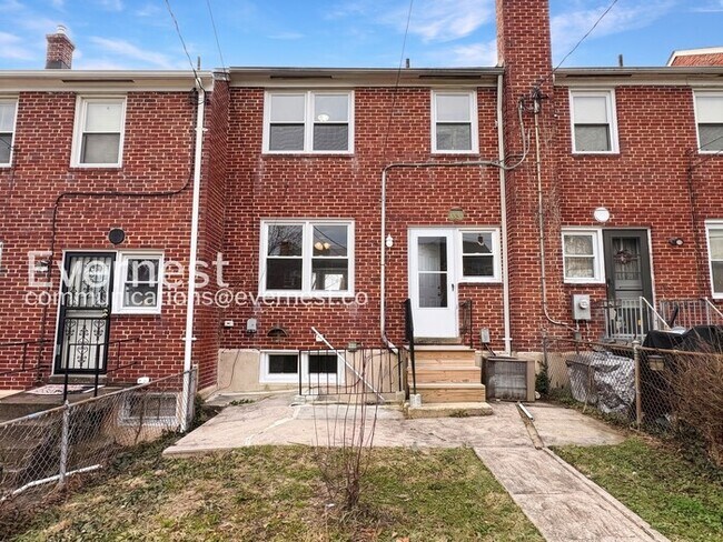 Building Photo - 1408 Cedarcroft Rd