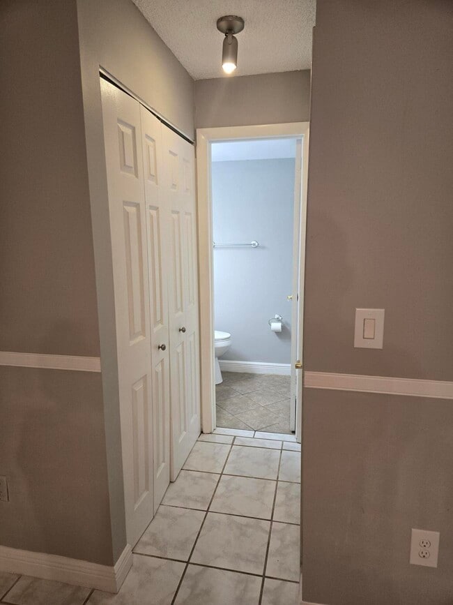 Building Photo - 4844 Alder Dr