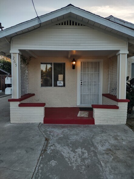 Building Photo - 265 S 21st St