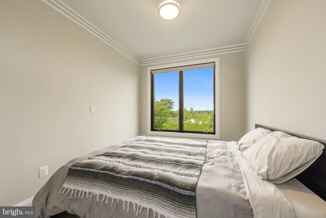 Building Photo - 4527 Georgia Ave NW