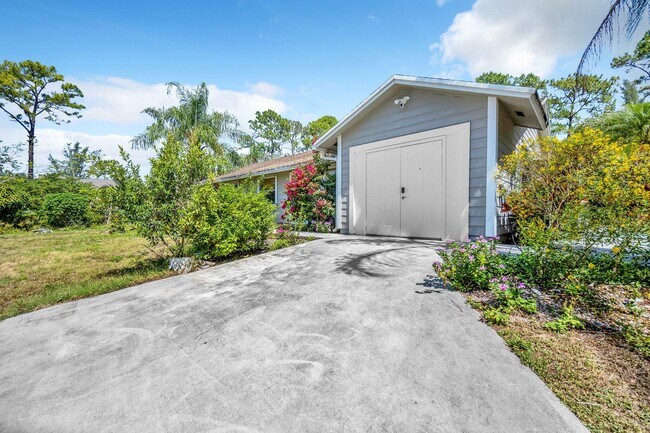 Building Photo - 12935 51st Ct N
