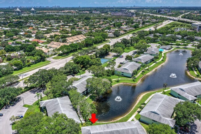 Building Photo - 601 Sabal Ridge Cir