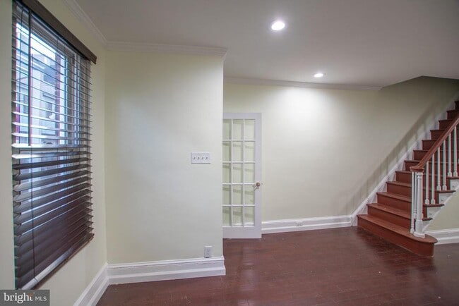 Building Photo - 2043 Gerritt St