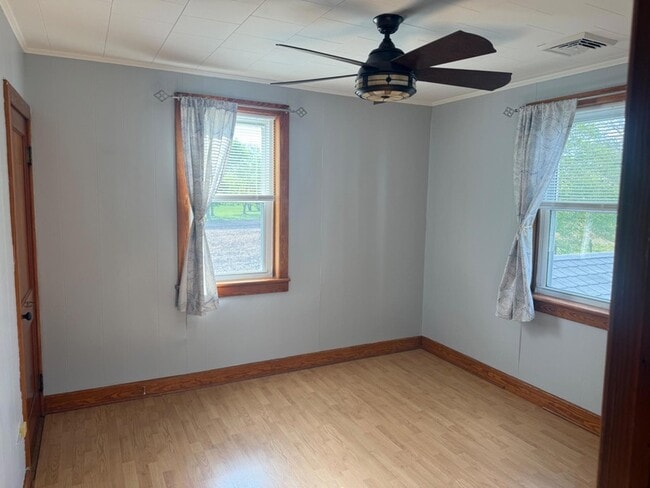 Building Photo - 10899 Fish and Game Rd