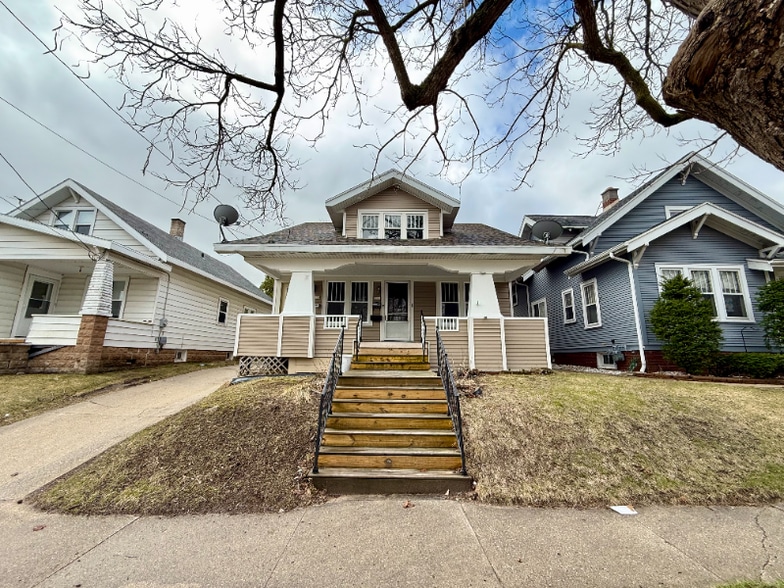 Primary Photo - 1311 Madison St