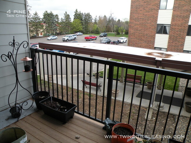 Building Photo - 1 bedroom 1 bath Handicap accessible