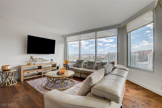 Building Photo - 222 Karen Ave