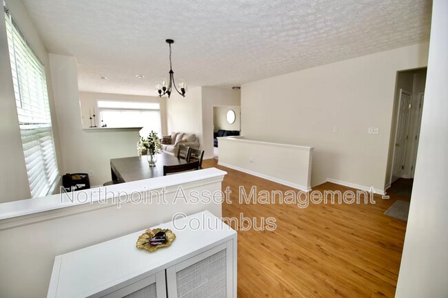 Building Photo - 2568 Greenlefe Dr