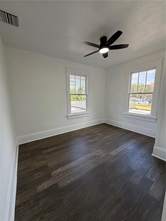 Building Photo - 517 Peninsular Dr