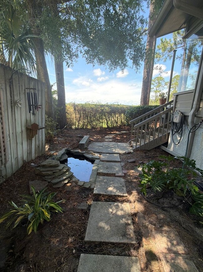 Building Photo - Beautiful Furnished Marsh Front Home - 6 mo Lease Term