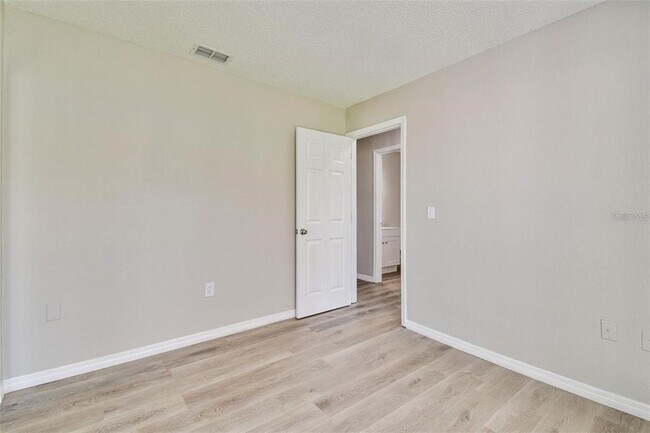 Building Photo - 726 Haven Pl