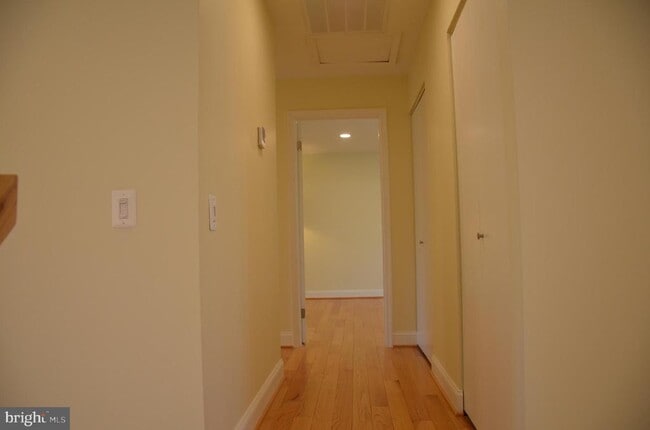 Building Photo - 9012 Paddock Ln