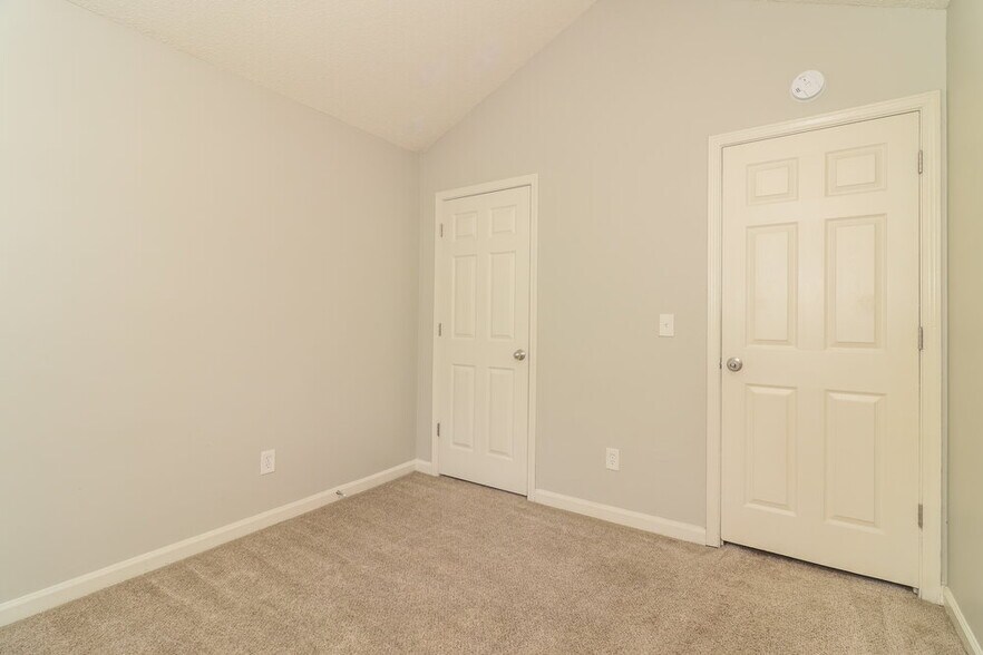 Building Photo - 2158 Denson Ln S W