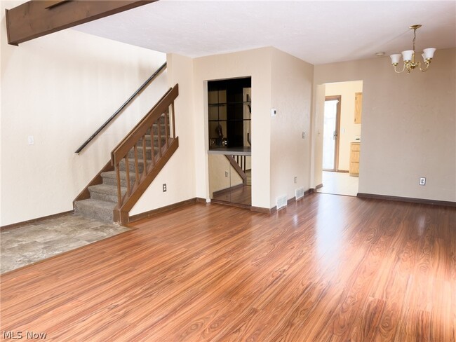 Building Photo - 1363 Belvoir Mews