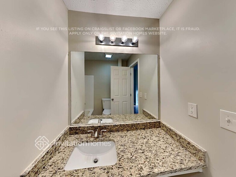 Building Photo - 2610 Abbots Glen Dr NW