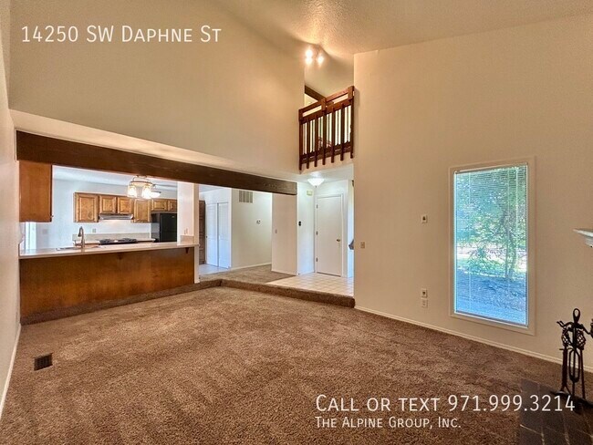 Building Photo - 14250 SW Daphne St
