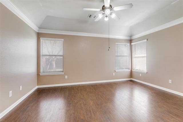 Building Photo - 7702 Belcrest Dr