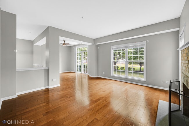 Building Photo - 2047 Ivy Ridge Dr
