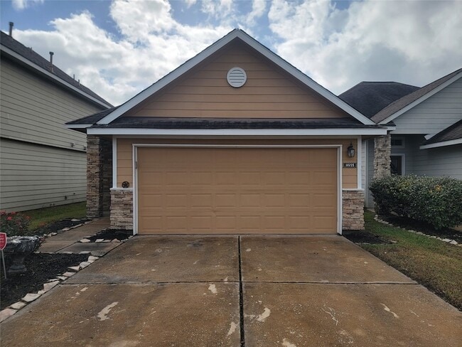 Building Photo - 8935 Windfern Trace Dr