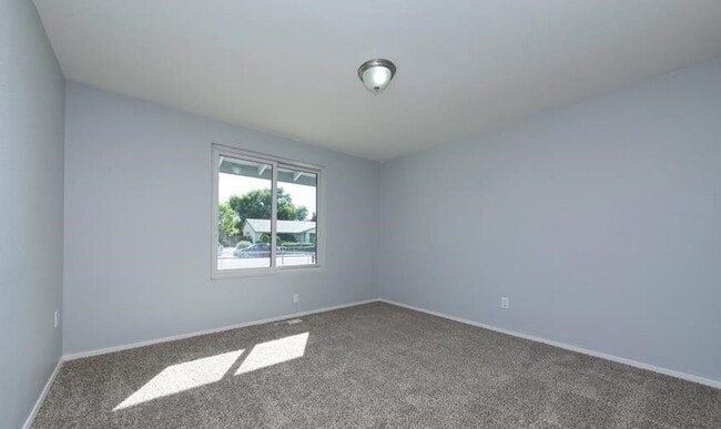 Building Photo - 2650 Fargo Way