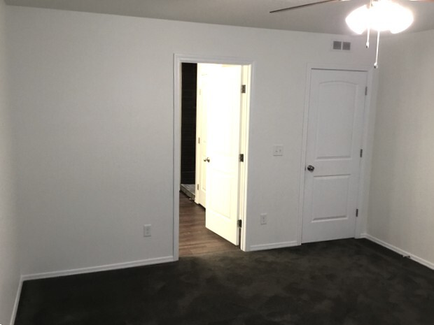 Building Photo - 9478 W Stonewood Dr
