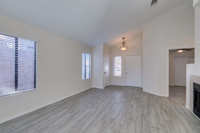 Building Photo - Beautifully Upgraded 3BD/2BA Home in Henderson’s Green Valley