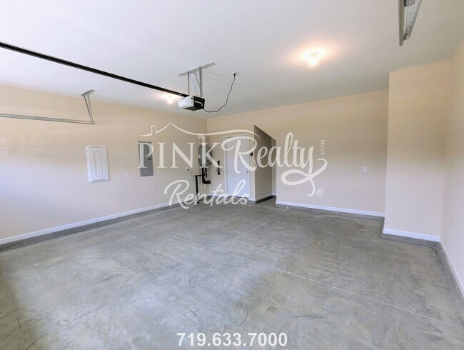 Building Photo - 4014 Colleton Ln