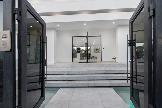 Building Photo - 2110 Hercules Dr