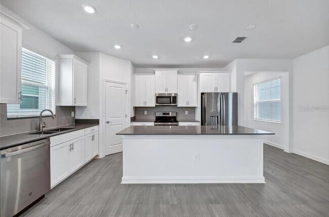 Building Photo - 9809 Introduction Wy