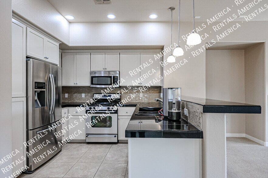 Building Photo - 4777 S Fulton Ranch Blvd