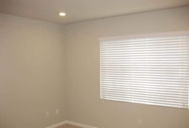 Building Photo - Spacious 3-Bedroom, 2.5-Bath Townhome in S...