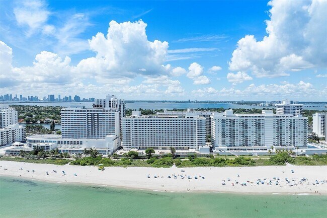 Building Photo - 5555 Collins Ave