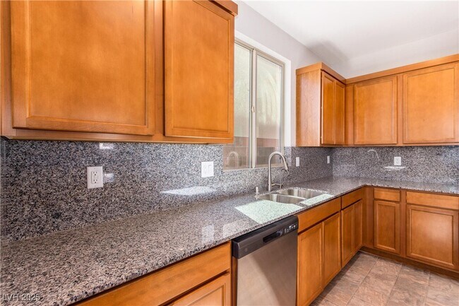 Building Photo - 9692 Jade Rise Ave