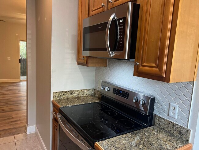 Building Photo - 15284-15331 US-331 BUS