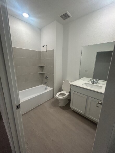 Building Photo - 1414 Caceres Spur