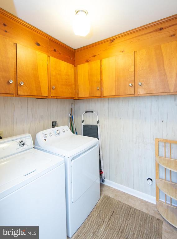 Building Photo - 110 Middle St