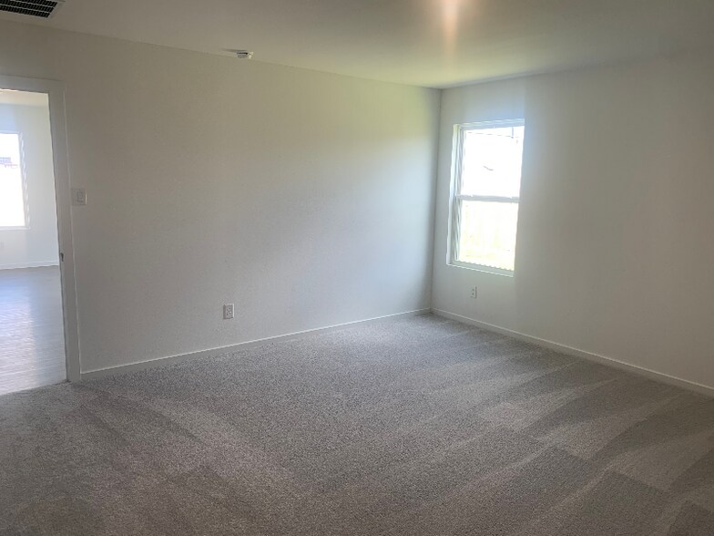 Building Photo - 4025 Twinleaf Dr