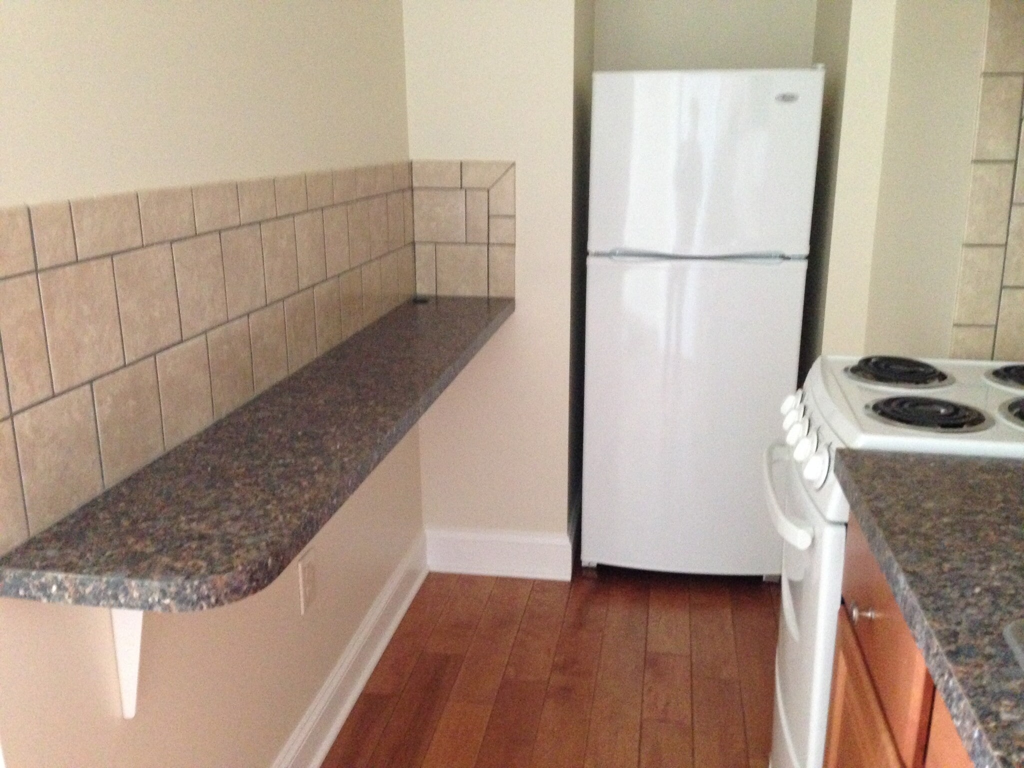 Building Photo - 266 Shelmire St