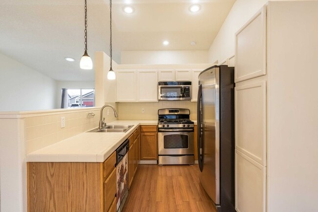 Building Photo - Well Maintained 3 Bedroom, 2 Bath Home