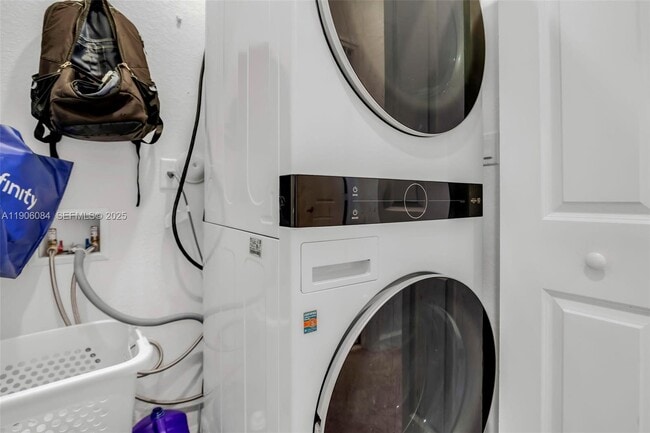 Building Photo - 12774 NW 22nd Pl